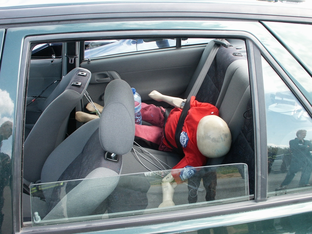 crash_4_5_04_023.jpg