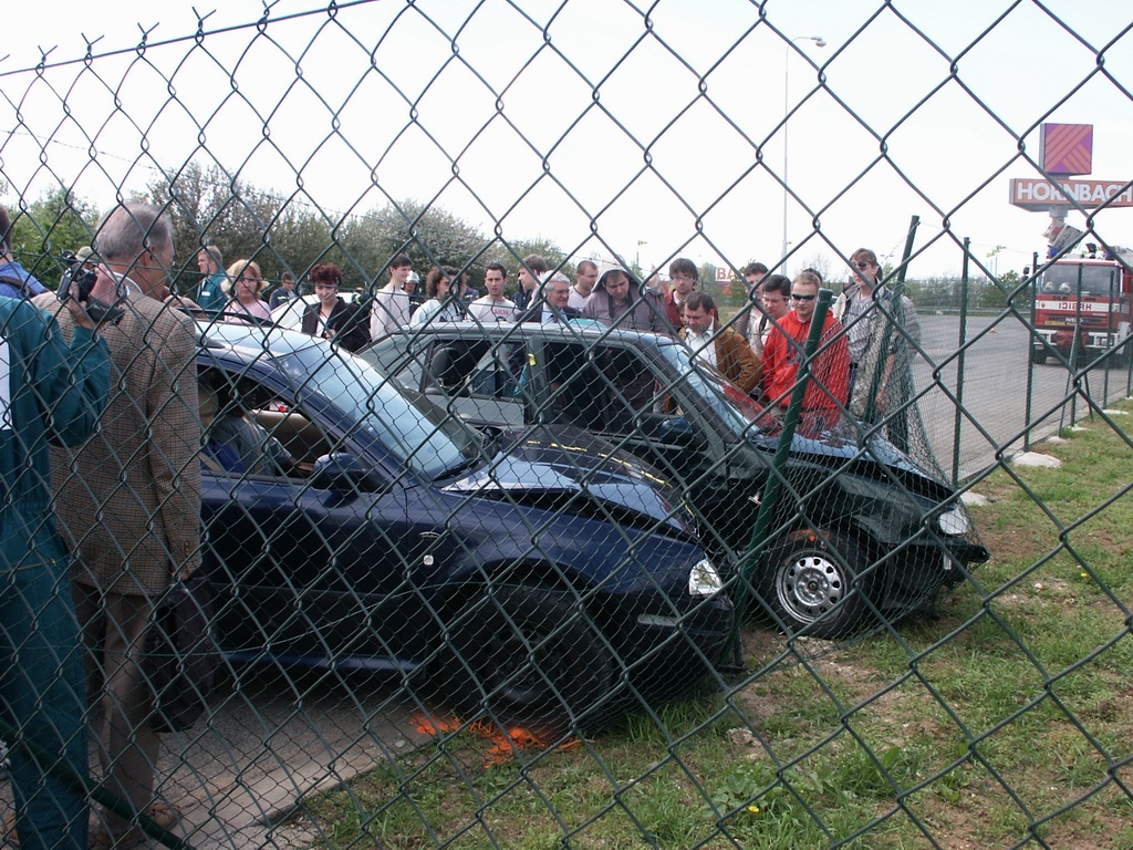 crash_4_5_04_026.jpg