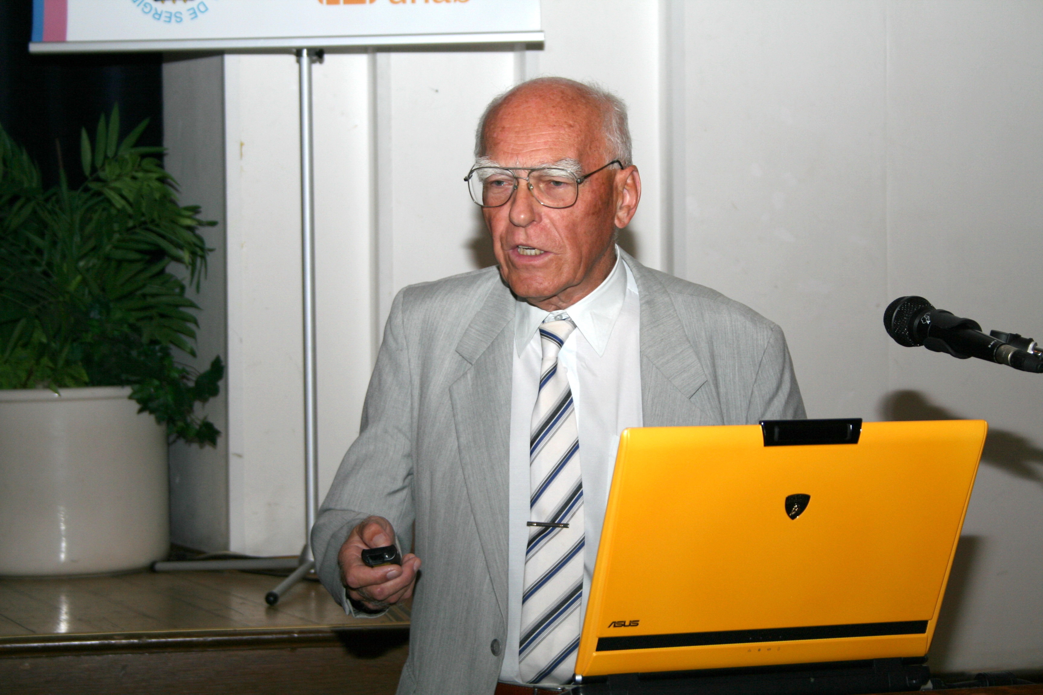 EATIS2009_16.jpg